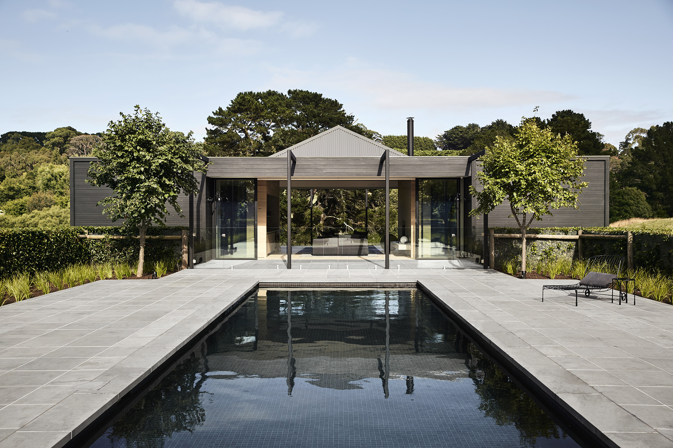 Pool Pavilion house by Russell Barrett Architects (1 of 4)